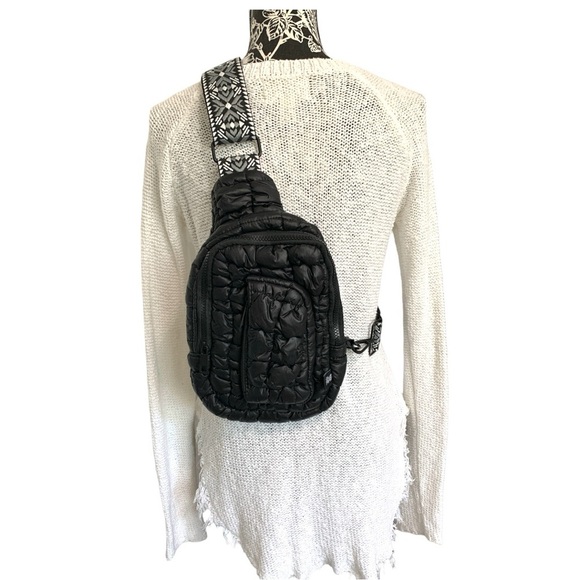 SIMPLY SOUTHERN Black Quilted Crossbody Bag - Picture 1 of 7